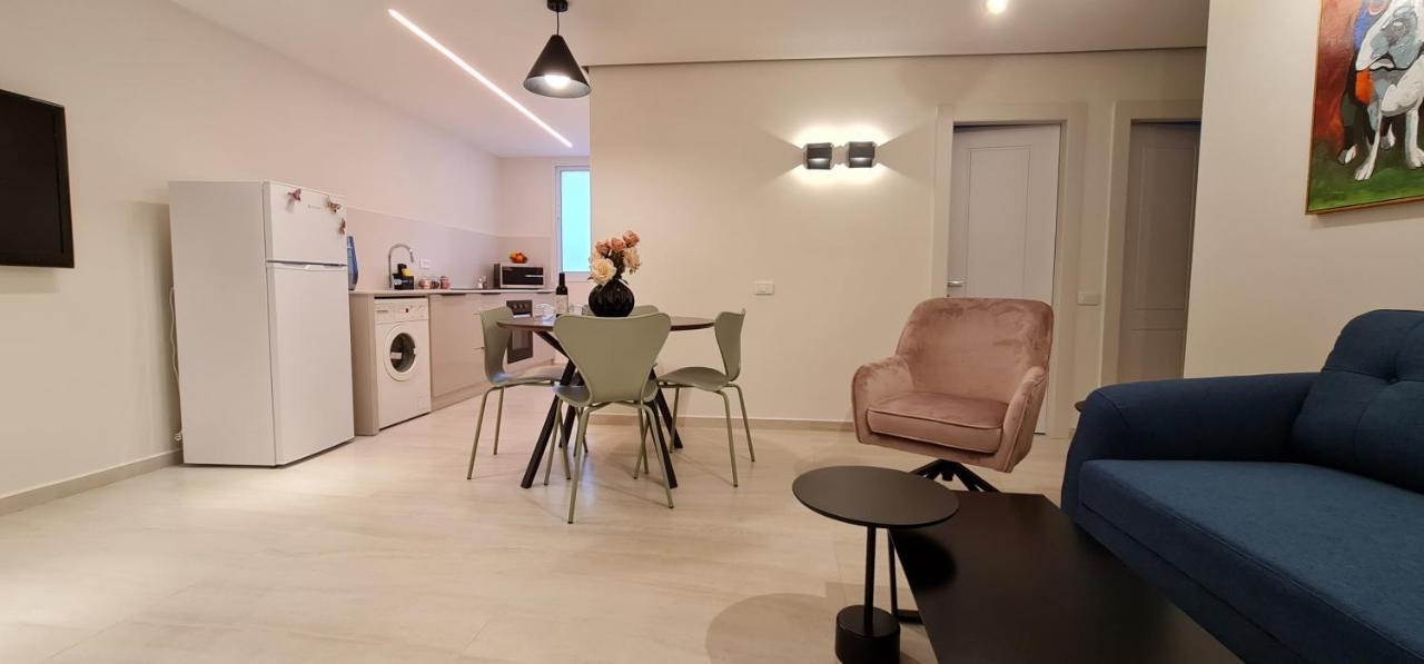 Yuval Holidey Aprtment Eilatアパートメント エクステリア 写真
