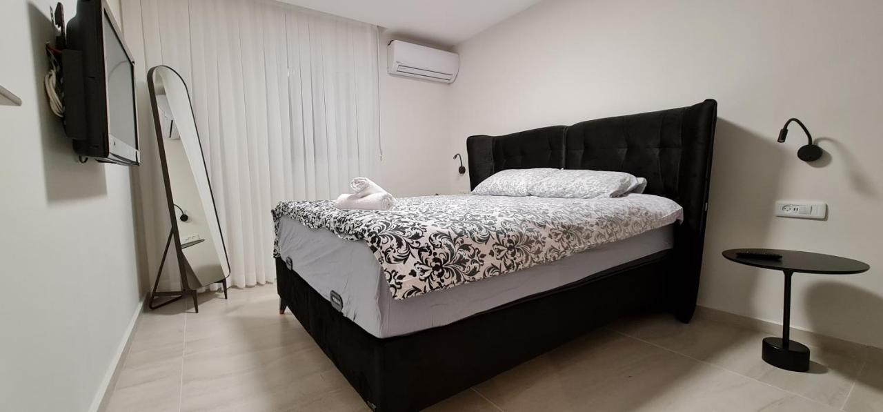 Yuval Holidey Aprtment Eilatアパートメント エクステリア 写真